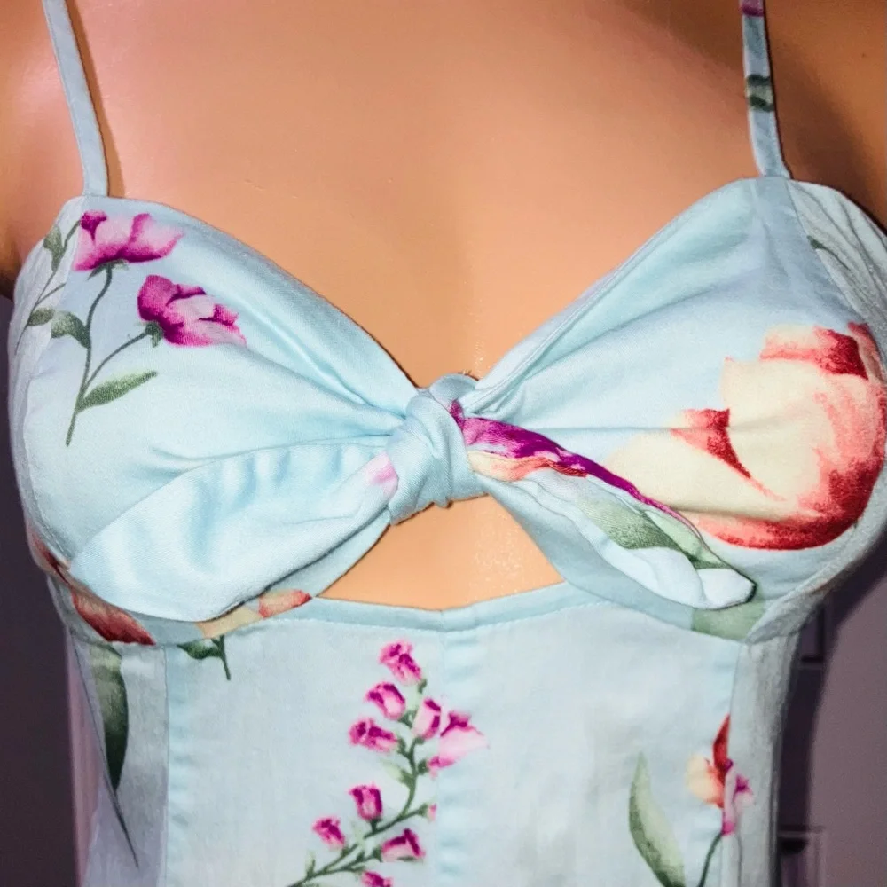 *3 for $30!* Forever 21 Romper Blue Floral Tropical Romper Bow Short Playsuit S - Picture 5 of 8